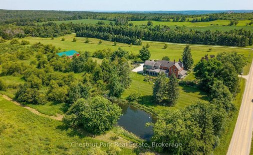 House in Mulmur, Ontario, Canada 1
