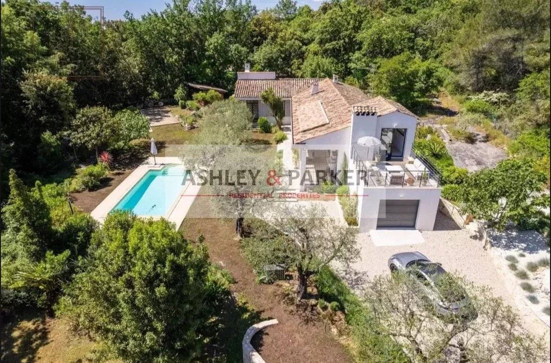 Villa in Tourrettes-sur-Loup, Provence-Alpes-Côte d'Azur, France 1 - 17357200