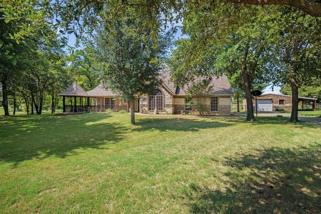 House in Springtown, Texas, United States 3 - 18640505