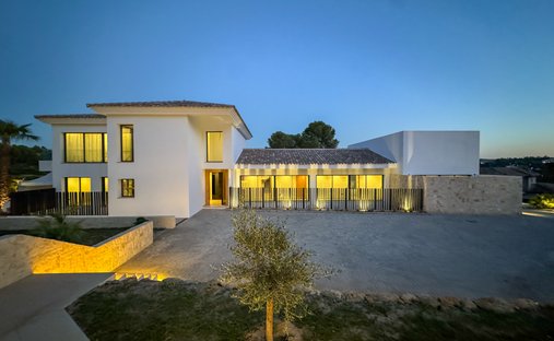 Villa in Sotogrande, San Roque, Andalusia 1