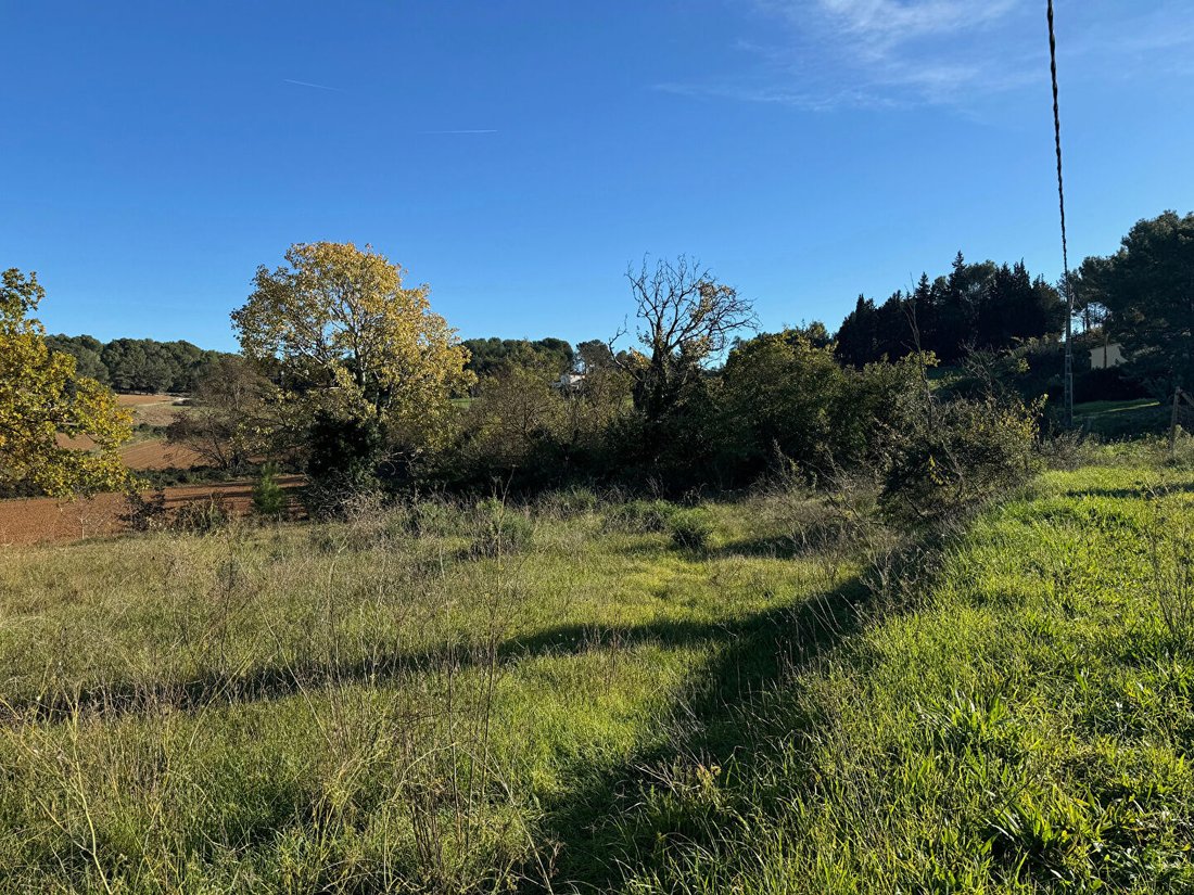 Land in Grand Sud- Aix la Duranne, Aix-en-Provence, France 2 - 18641124