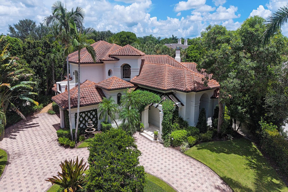 House in Naples, Florida, United States 4 - 18641157
