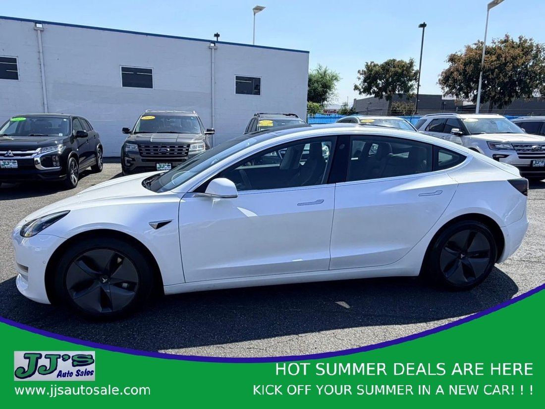 Sedan in Wenatchee, WA, United States 1 - 18621598