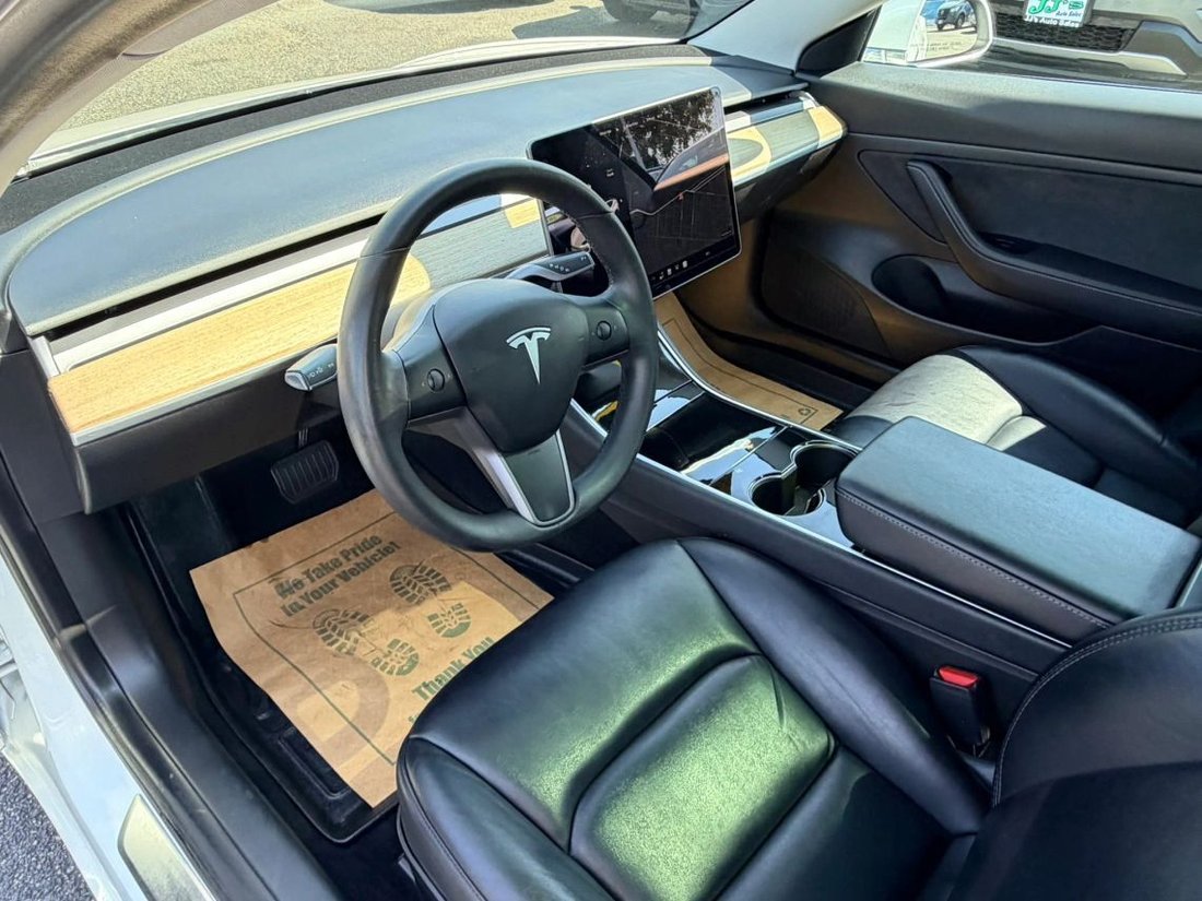 Sedan in Wenatchee, WA, United States 5 - 18621598