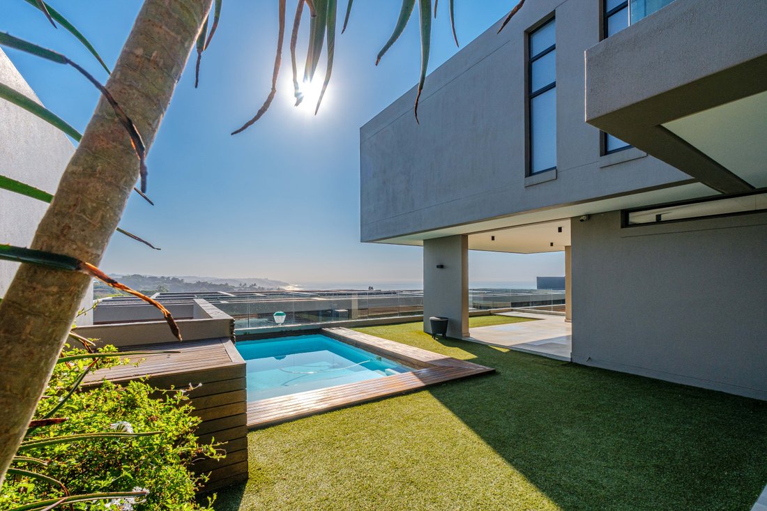 Townhouse in Shaka's Rock, Port Zimbali, KwaZulu-Natal 4 - 18641142