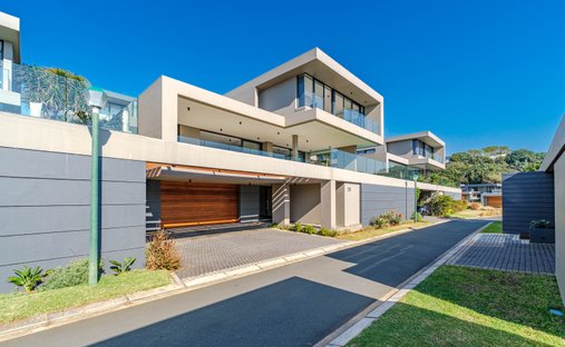 Townhouse in Shaka's Rock, Port Zimbali, KwaZulu-Natal 1