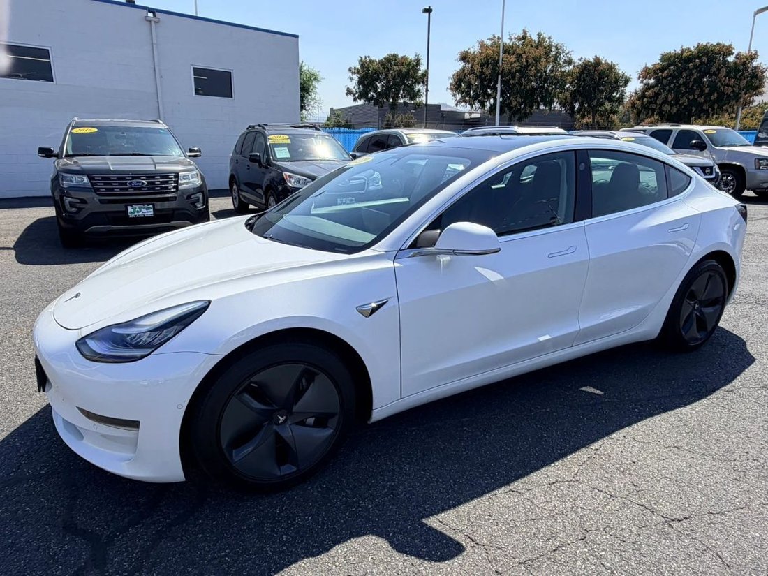 Sedan in Wenatchee, WA, United States 4 - 18621598