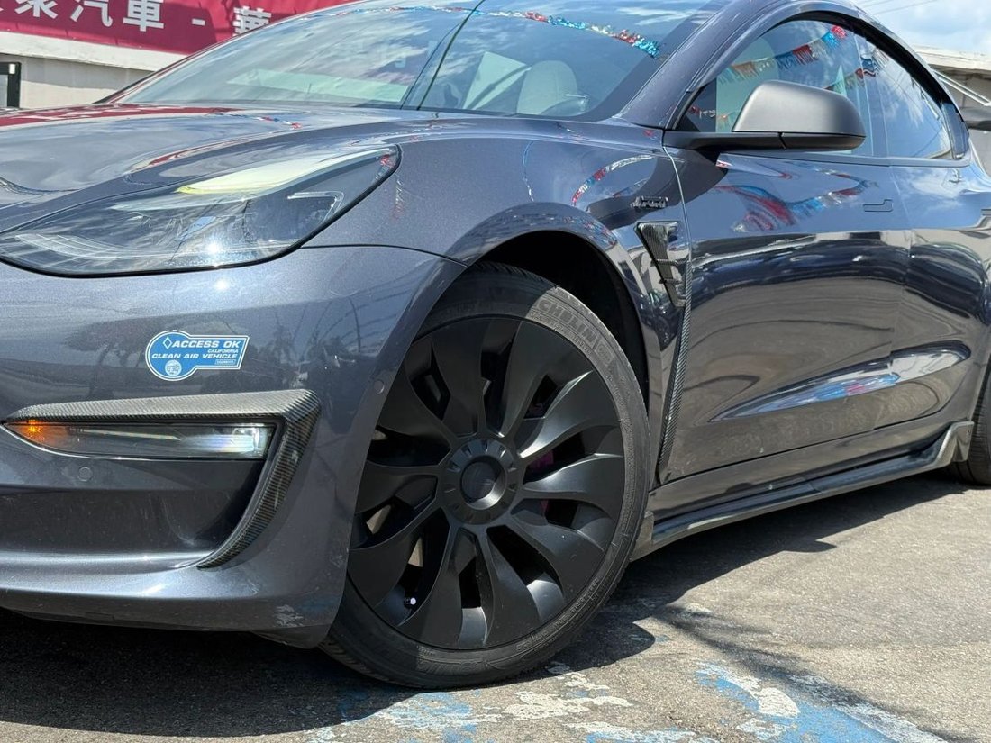 Sedan in El Monte, CA, United States 3 - 18641090
