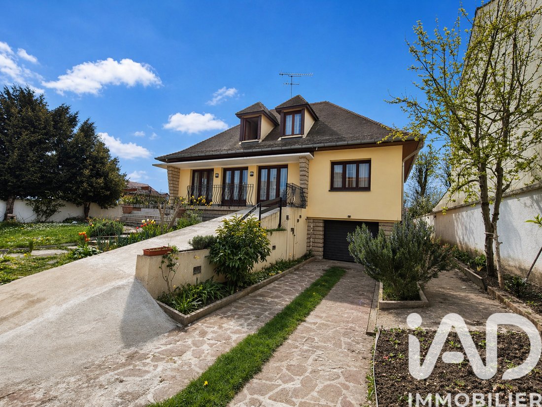 House in Monnet Pre Berson, Villeparisis, France 2 - 17764782