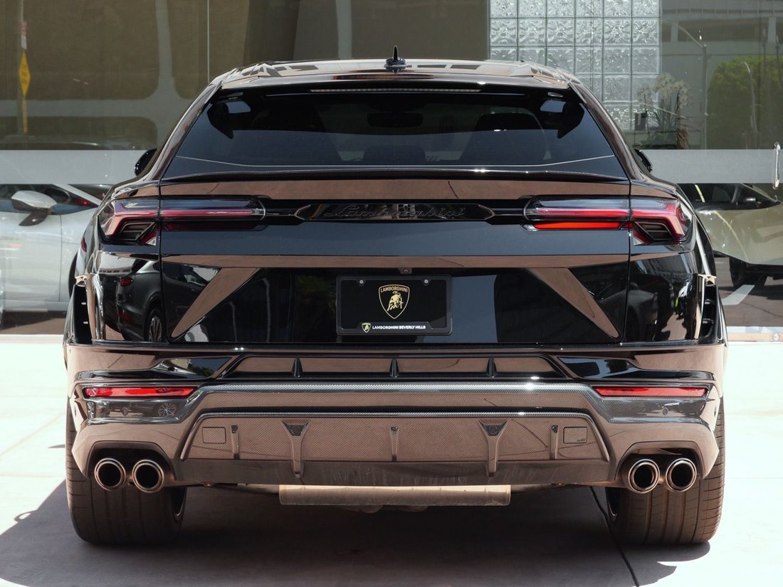 Suv in Beverly Hills, CA, United States 4 - 18640867