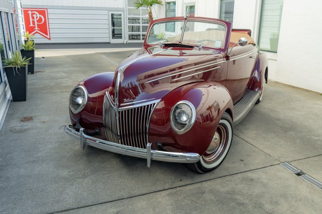 Cabriolet in Bellevue, WA, United States 3 - 18641018