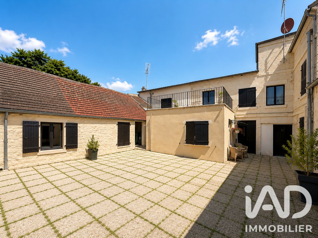 Nord Est, Liancourt, France 1 - 18633654