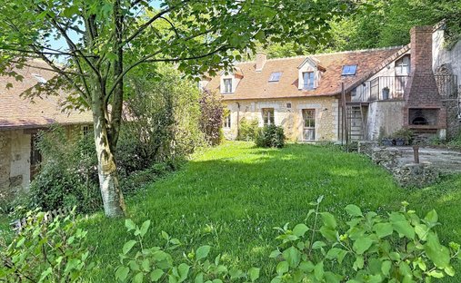 House in Saint-Mard-de-Réno, Normandy, France 1