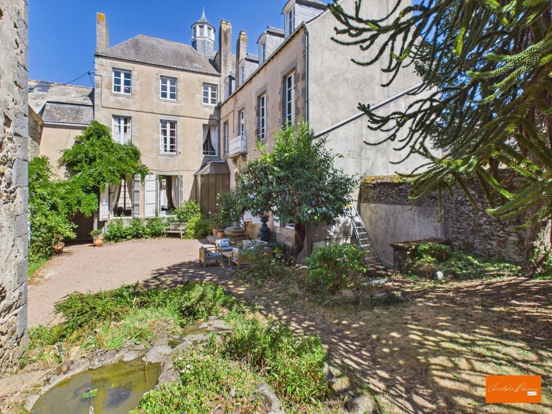 Nord Ouest, Mayenne, France 1 - 18641274