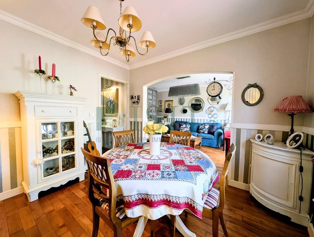 Villa in Nice, Provence-Alpes-Côte d'Azur, France 5 - 18640859