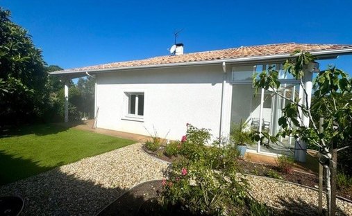 House in Cazaux, La Teste-de-Buch, France 1