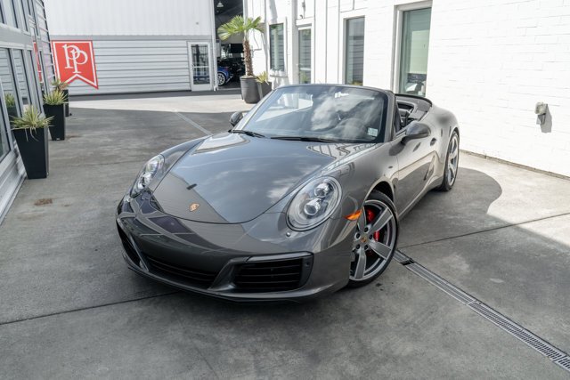 Cabriolet in Bellevue, WA, United States 3 - 18632142