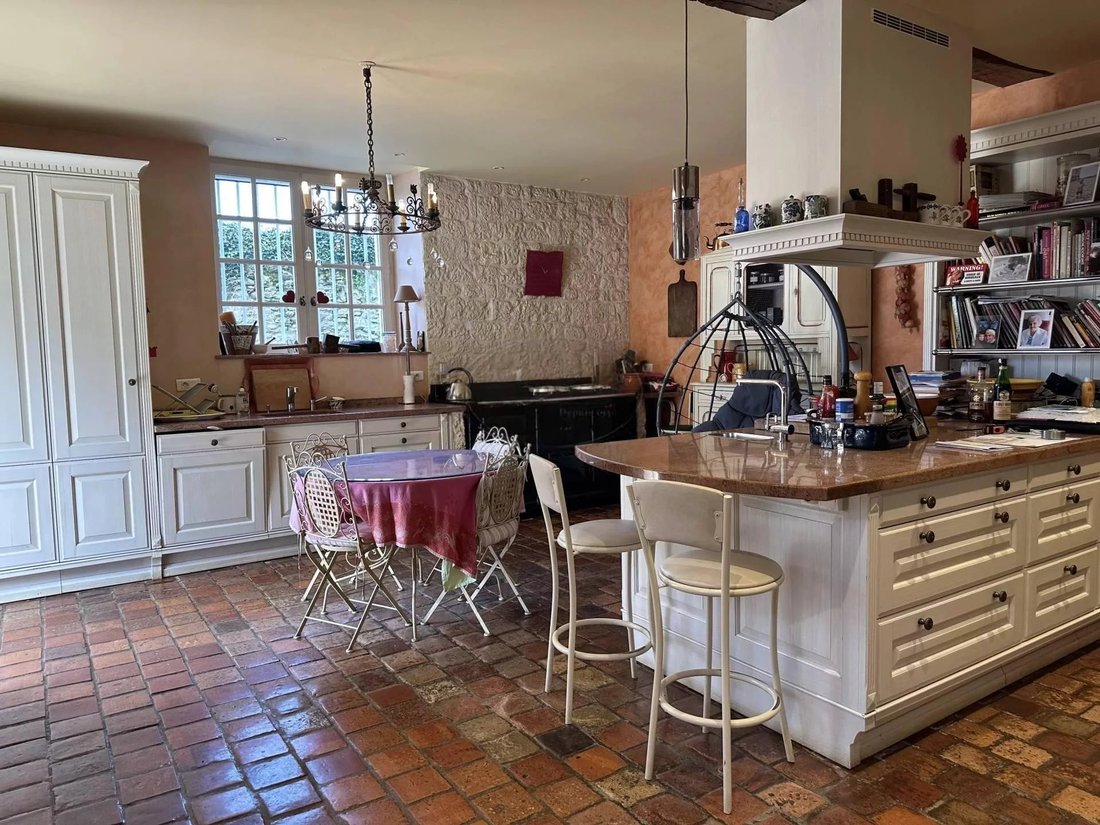 Estate in Sauveterre-de-Bearn, Nouvelle-Aquitaine, France 4 - 18641075