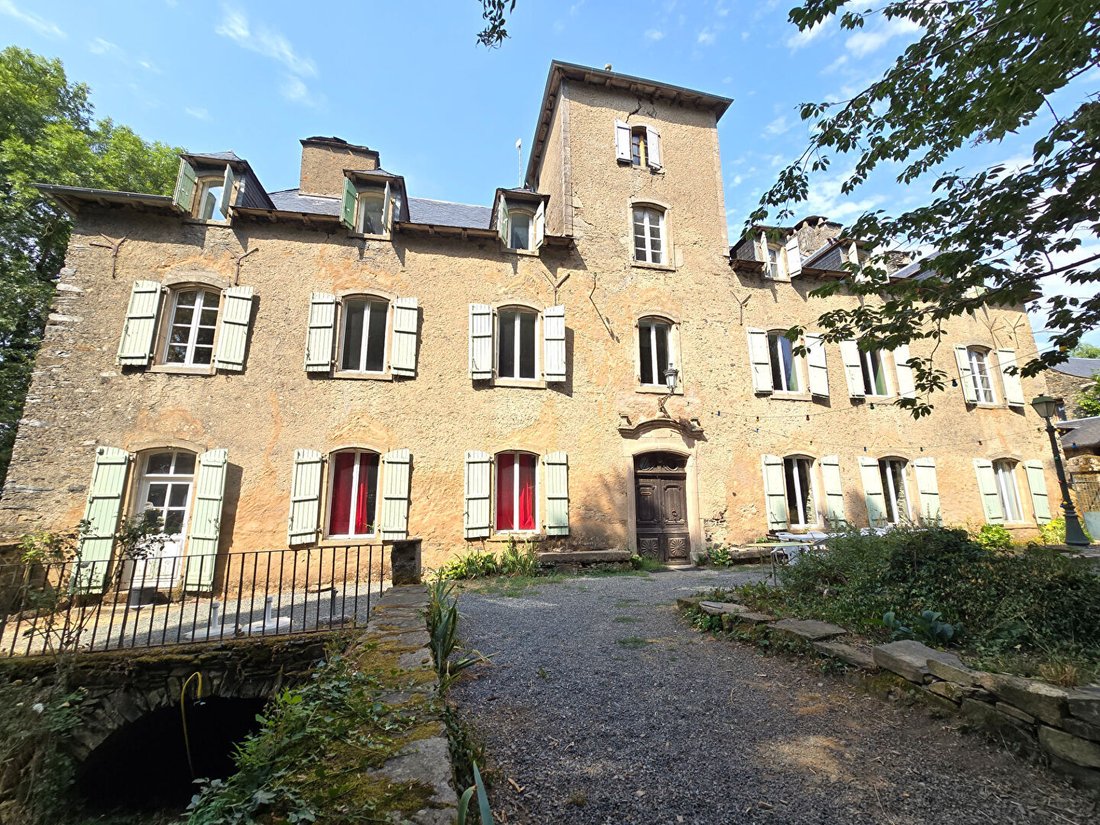 Chateau in Arvieu, Occitania, France 1 - 18641129
