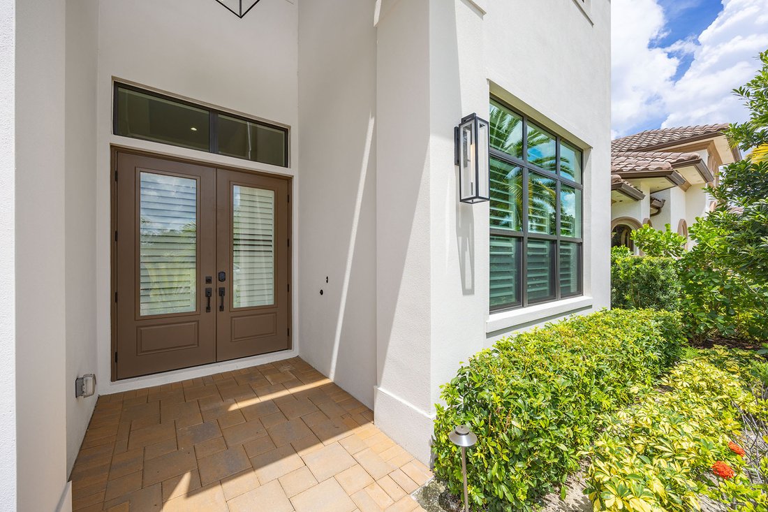 House in Naples, Florida, United States 3 - 18641154