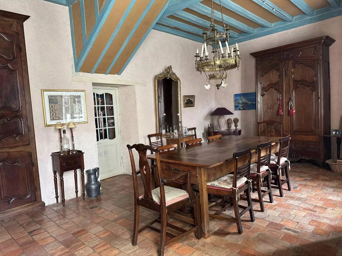 Estate in Sauveterre-de-Bearn, Nouvelle-Aquitaine, France 3 - 18641075