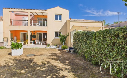 House in Bourg, Lagord, France 1