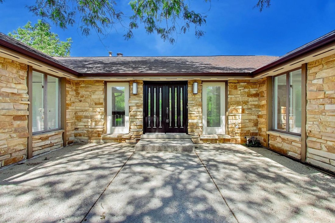 House in Mundelein, Illinois, United States 5 - 18640855