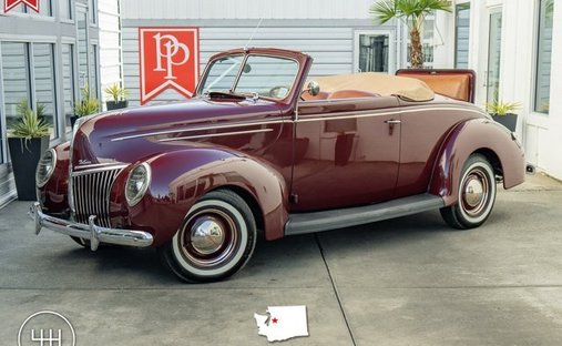 Ford Deluxe Convertible in Bellevue, WA, United States 1
