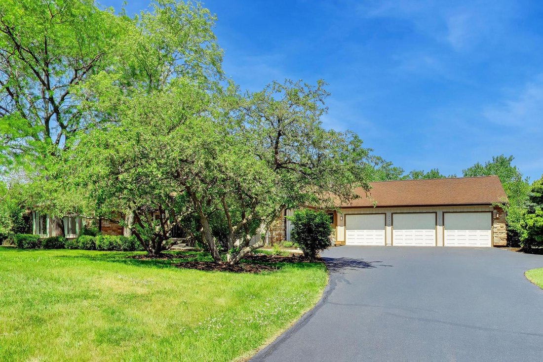 House in Mundelein, Illinois, United States 3 - 18640855