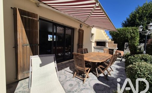 House in Nice Havrais, Sainte-Adresse, France 1