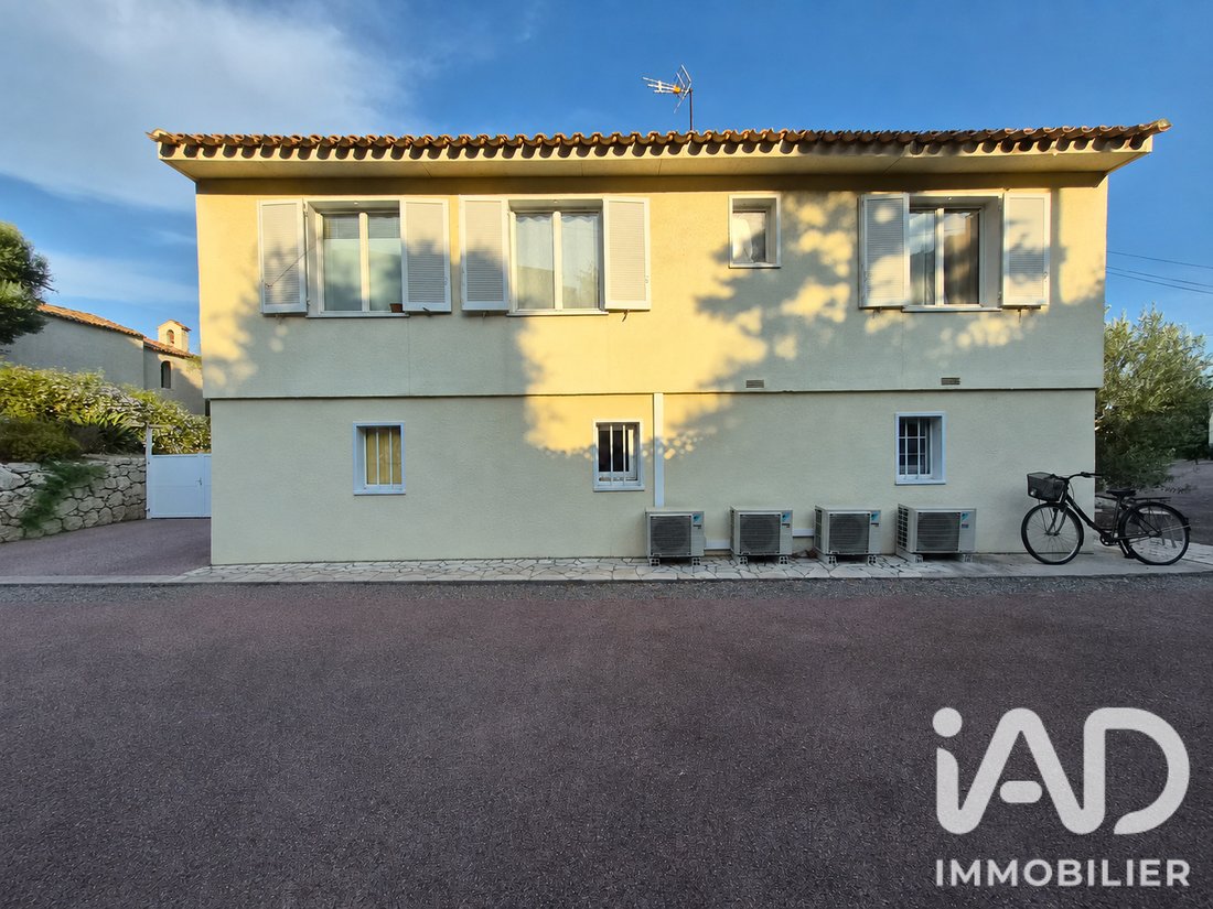 House in Saint-Laurent-du-Var, Provence-Alpes-Côte d'Azur, France 3 - 18610608