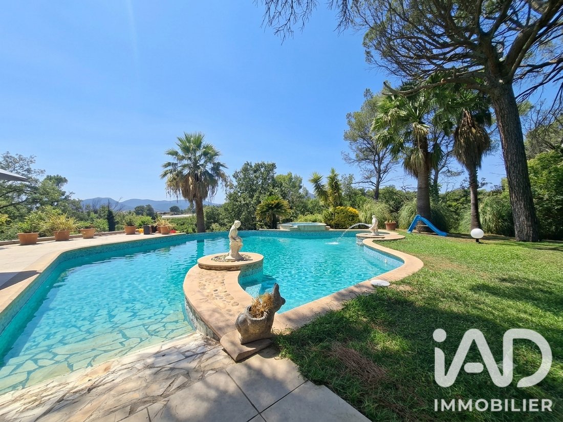 House in La Bouverie, Roquebrune-sur-Argens, France 1 - 18521864
