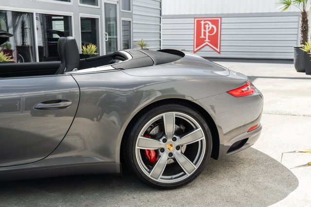Cabriolet in Bellevue, WA, United States 5 - 18632142