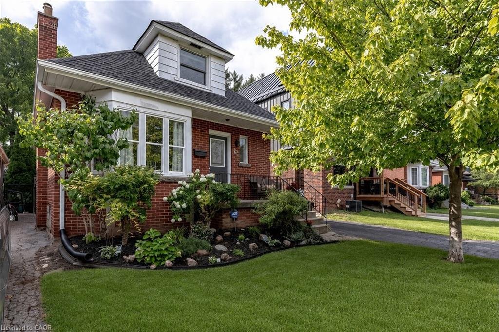 House in Hamilton, Ontario, Canada 1 - 18640853
