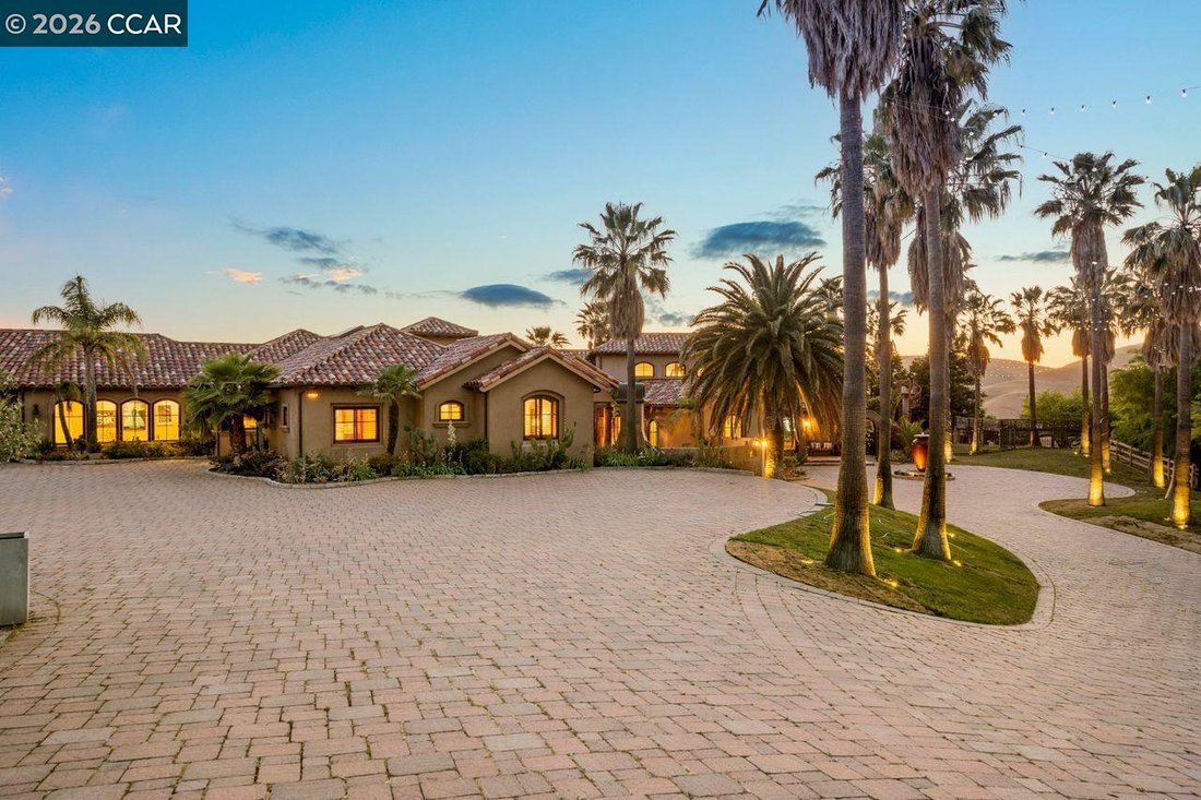 House in Danville, California, United States 1 - 18640874