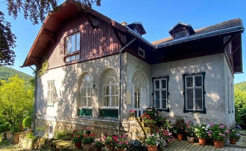 Villa in Pressbaum, Lower Austria, Austria 1
