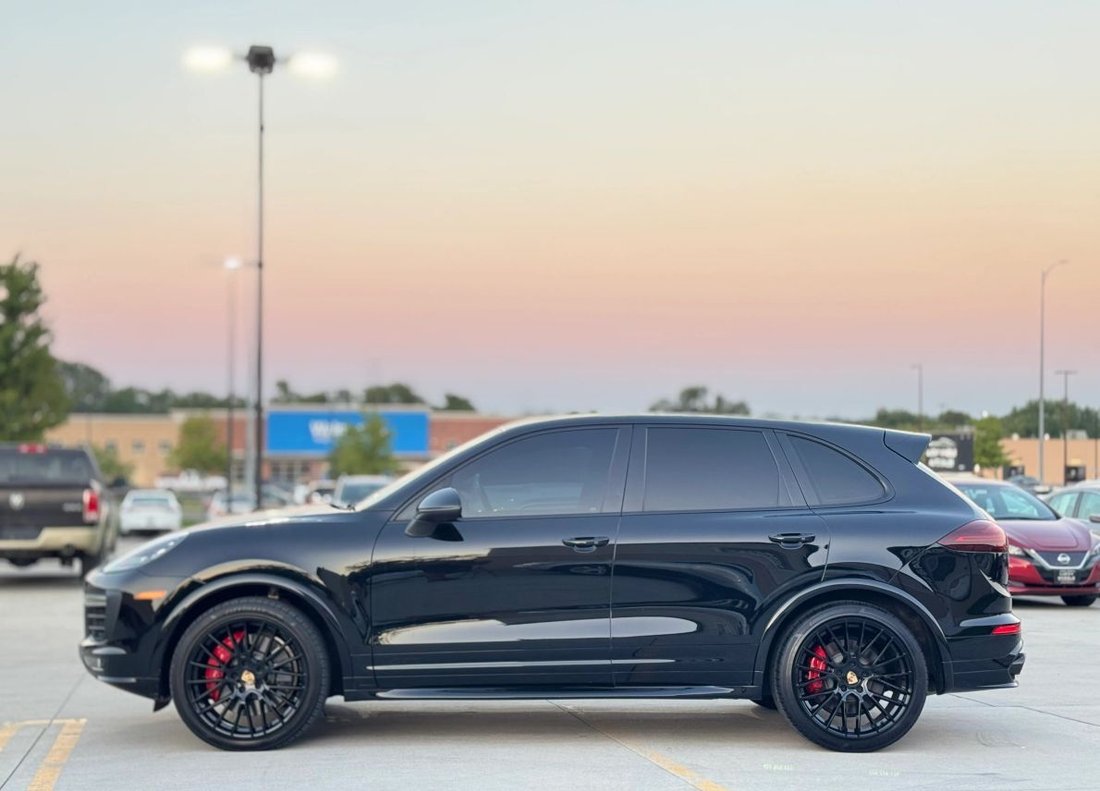 Suv in Omaha, NE, United States 5 - 18641093