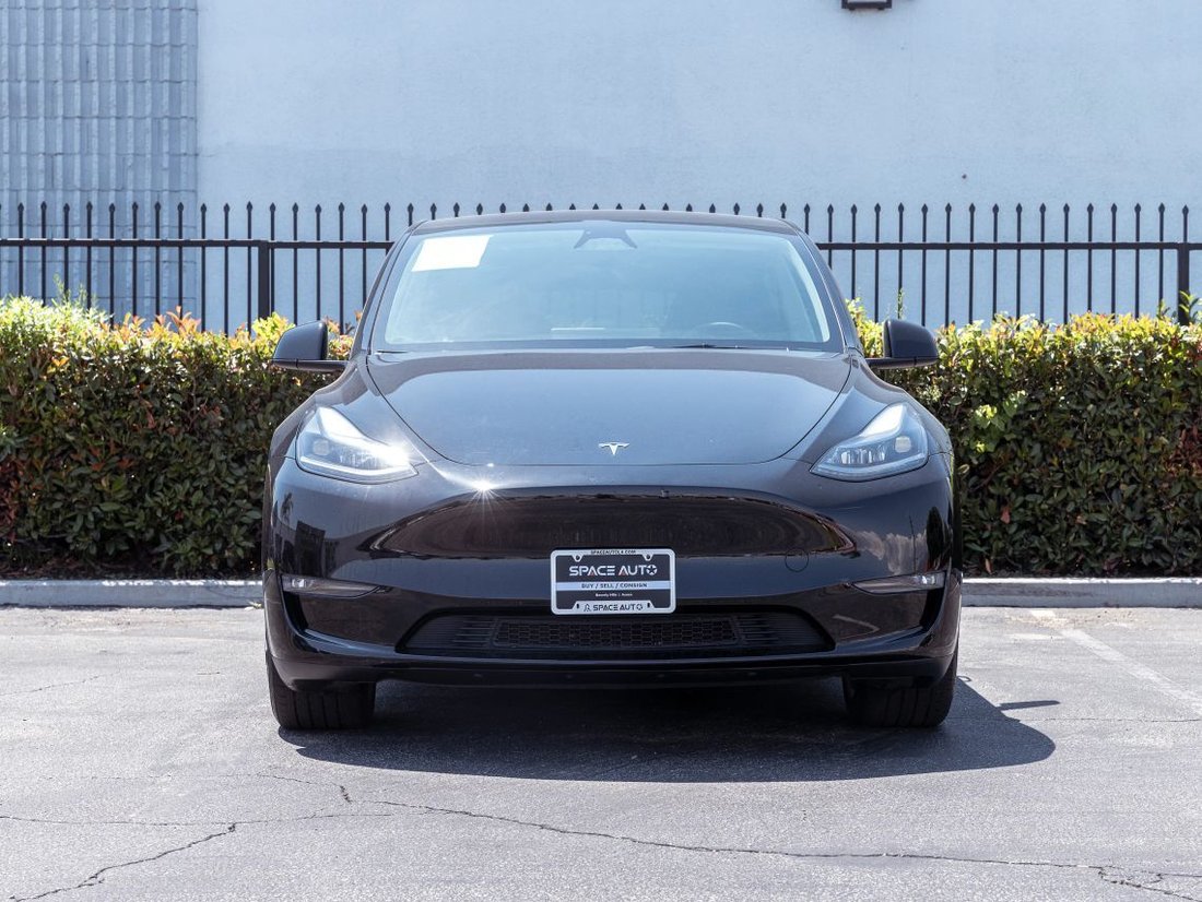 Suv in Azusa, CA, United States 2 - 18608518