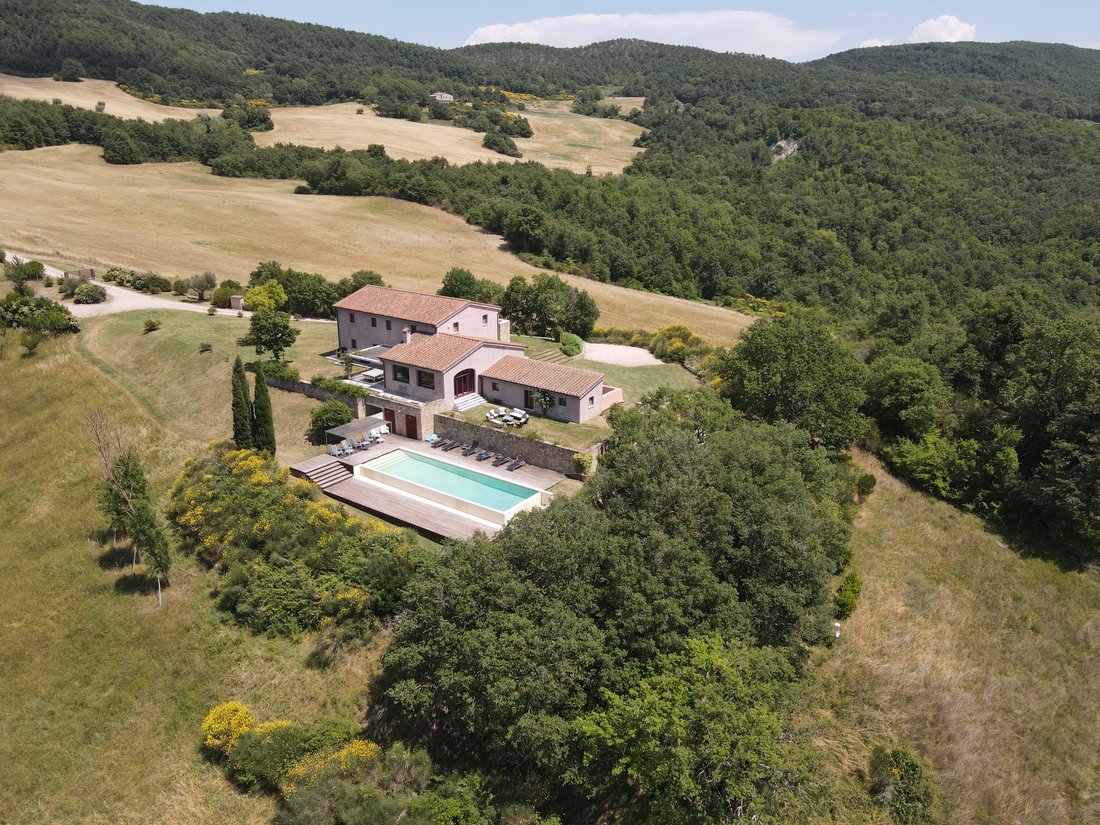 Villa in Sarteano, Tuscany, Italy 1 - 18641276