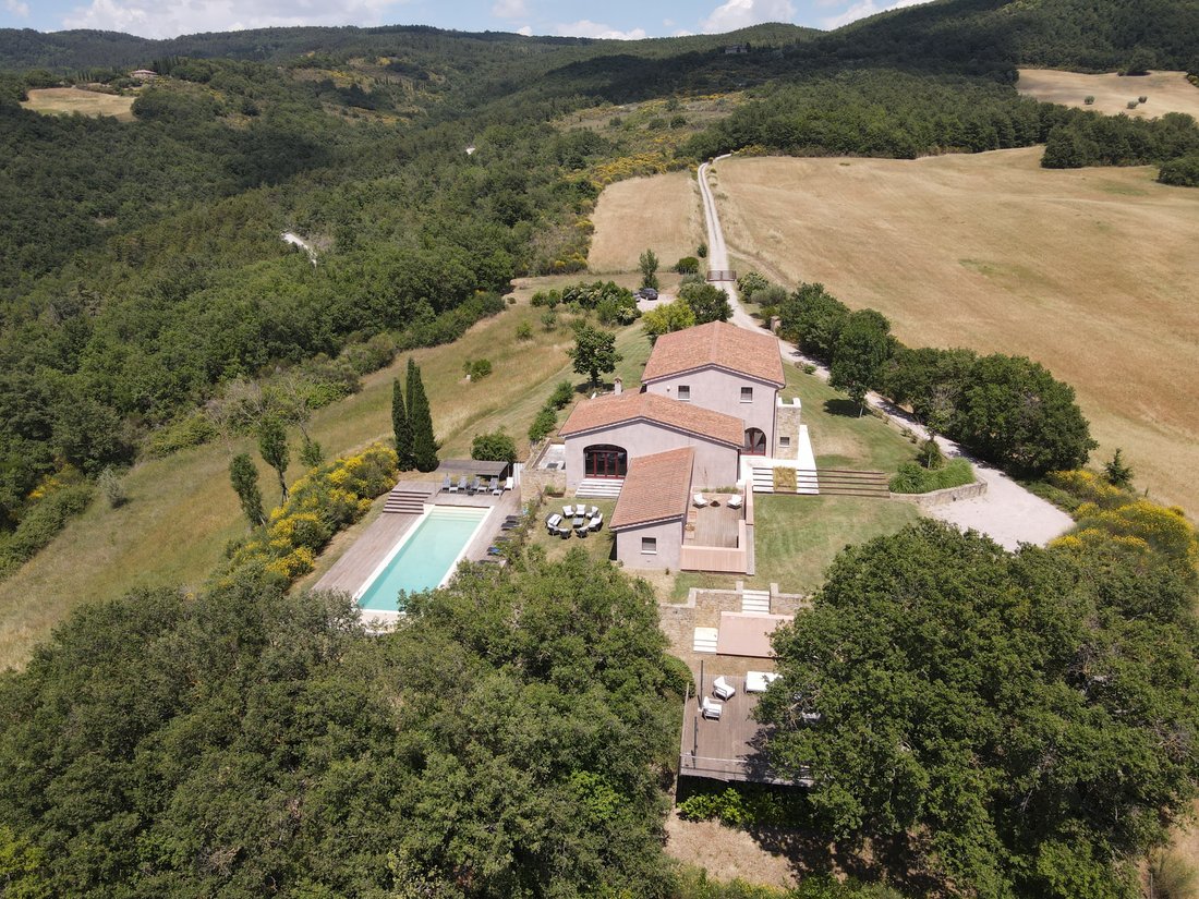Villa in Sarteano, Tuscany, Italy 2 - 18641276