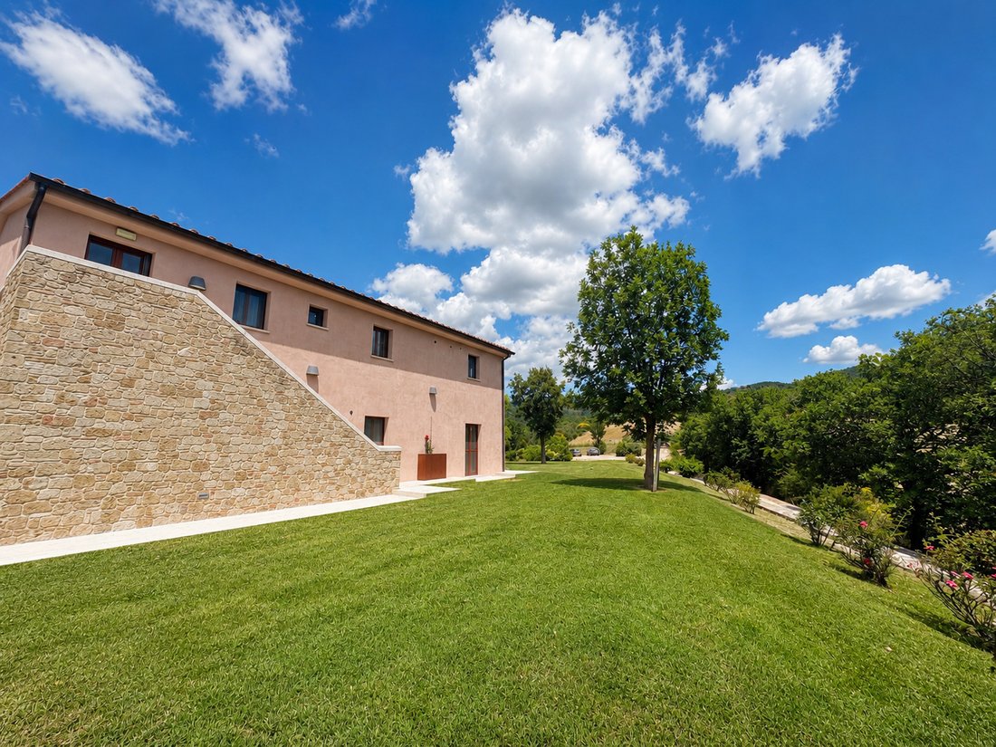 Villa in Sarteano, Tuscany, Italy 5 - 18641276