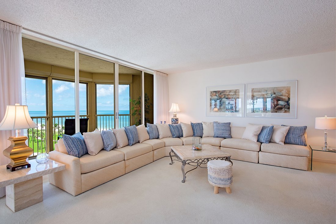 Condo in Naples, Florida, United States 1 - 18641296