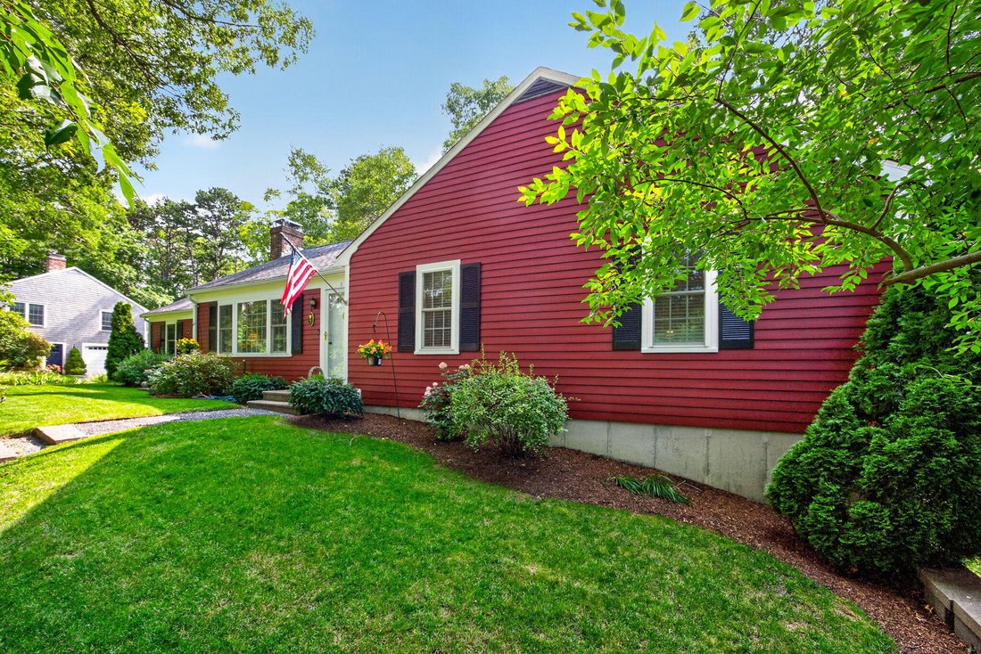 House in Yarmouth, Massachusetts, United States 2 - 18641401