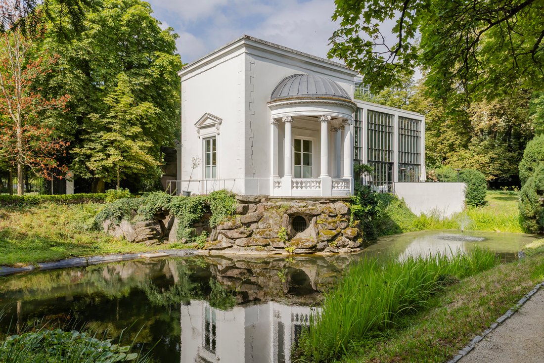 Frankfurt am Main, Hessen, Germany 1 - 18641398
