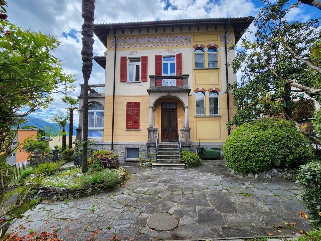 Villa in Minusio, Ticino, Switzerland 3 - 18554464