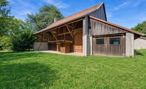 House in Rue, Fribourg, Switzerland 1