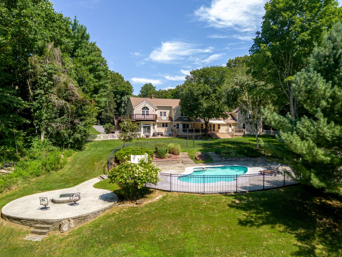 House in Southbury, Connecticut, United States 2 - 18641519