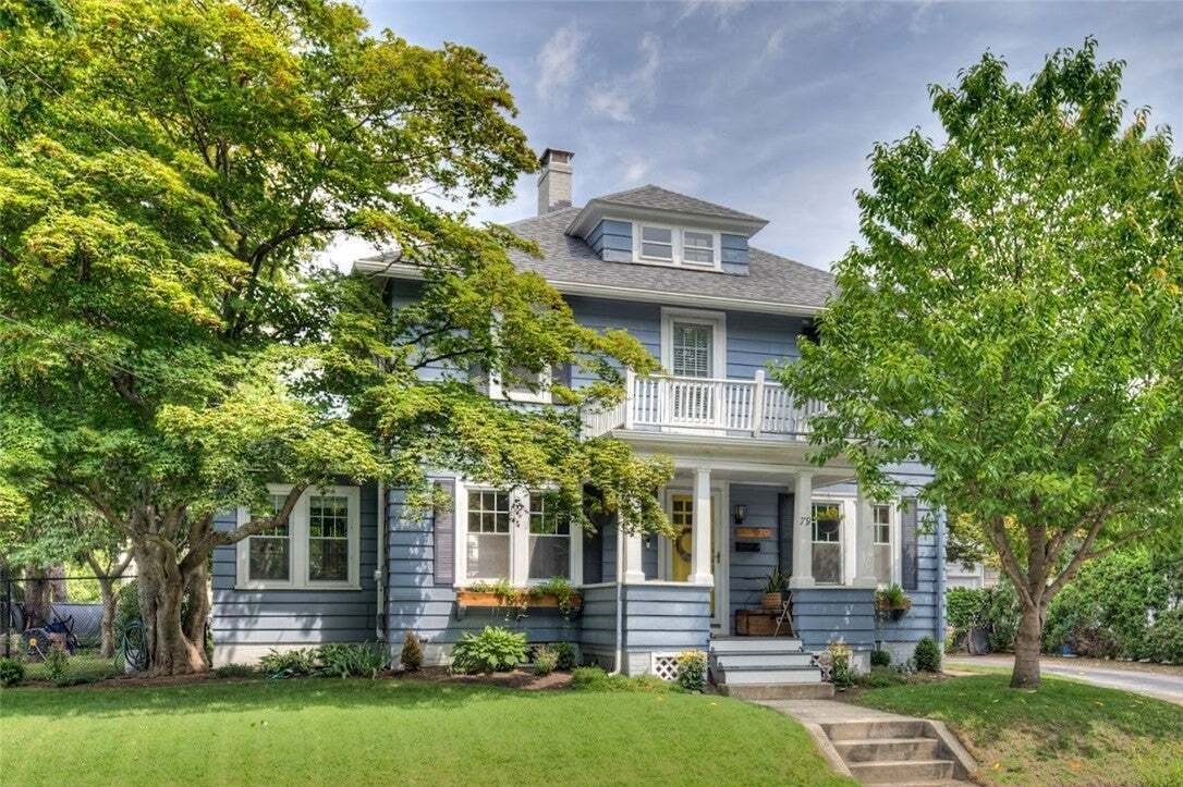 House in Cranston, Rhode Island, United States 1 - 18641725