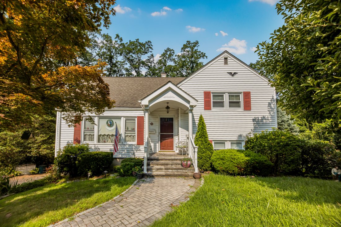 House in Yonkers, New York, United States 1 - 18641516