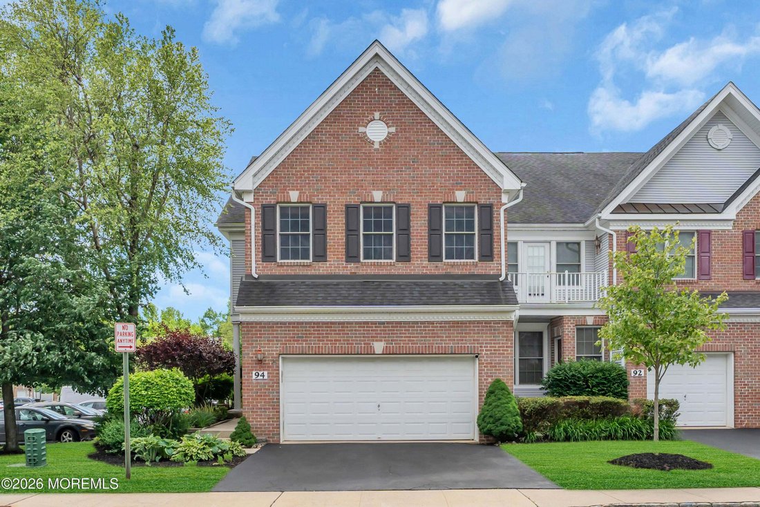 Condo in Manalapan Township, New Jersey, United States 2 - 18641687